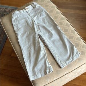 Vineyard Vines size 5 khaki pants.